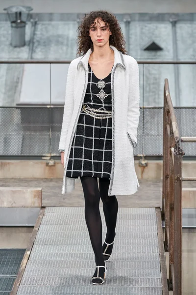 Look 26